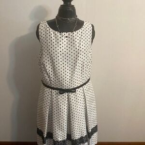Danny & Nicole White & Black Polka Dot sleeveless Fit and Flare dress, size 16